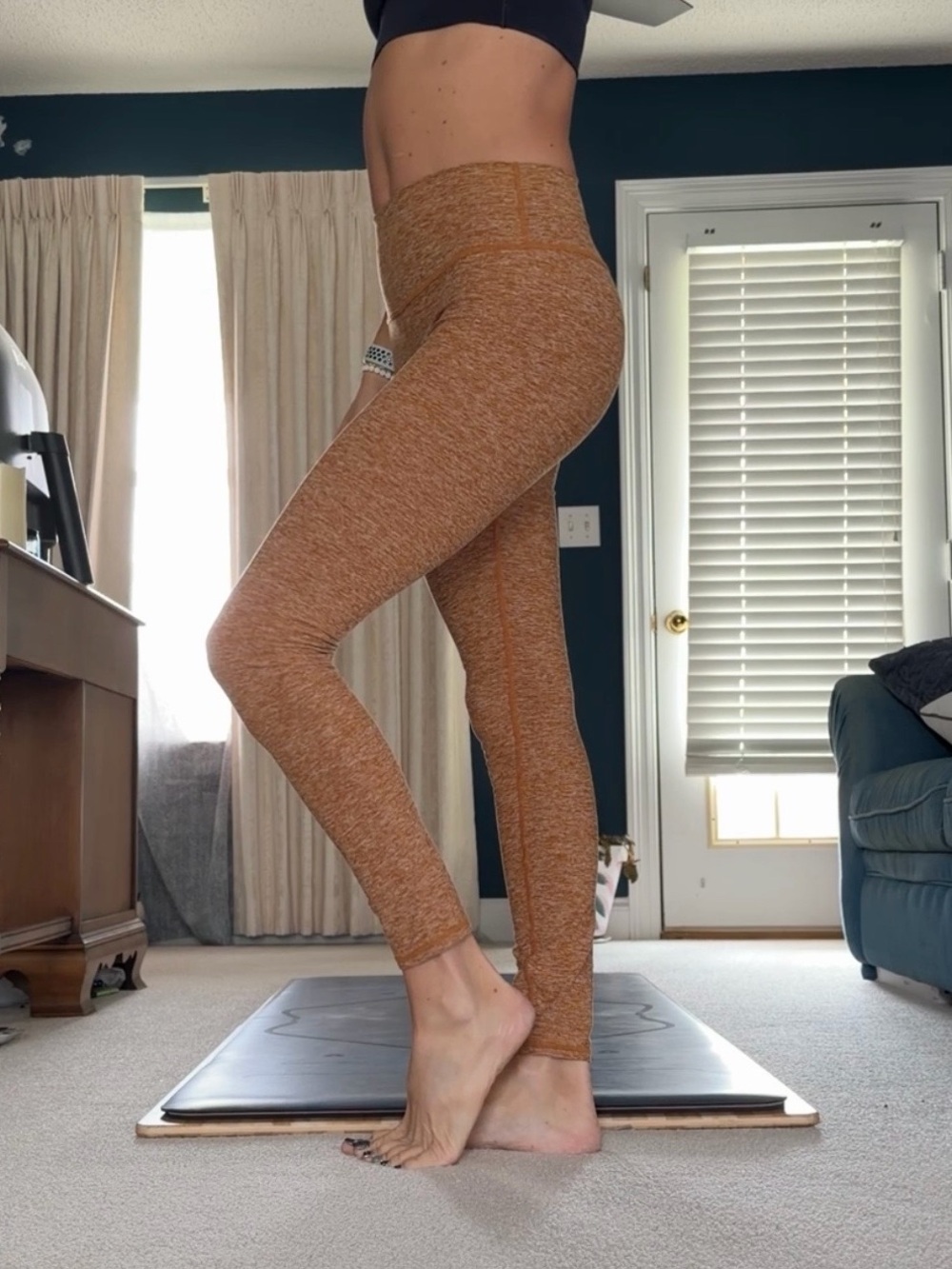 ALO Yoga Alosoft High-Waisted Heathered Marigold Leggings